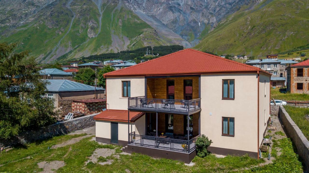 Travel Inn Kazbegi Exterior foto